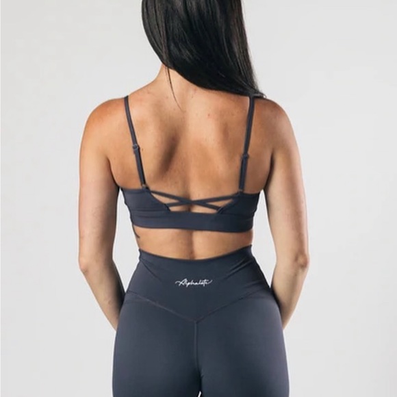 Alphalete overcast sports bra - Picture 3 of 16